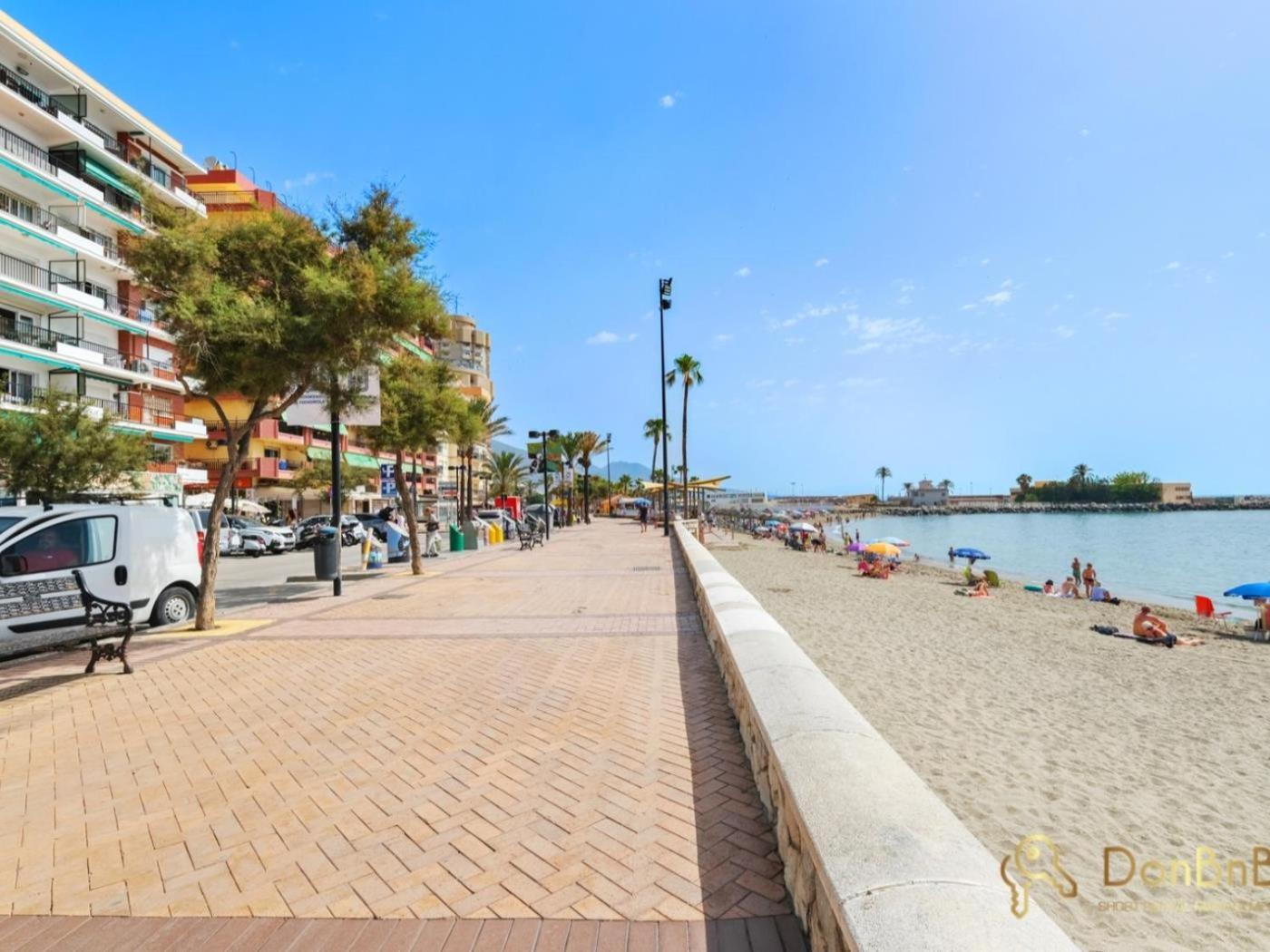 Apartamento Con Piscina En La Primera Linea De Playa De فوينخيرولا الغرفة الصورة