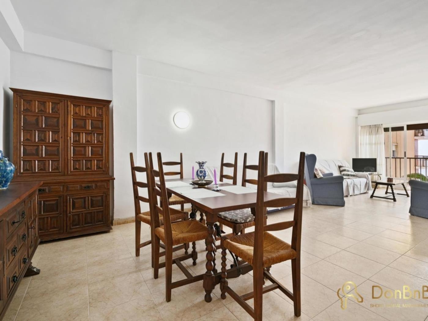 Apartamento Con Piscina En La Primera Linea De Playa De فوينخيرولا الغرفة الصورة