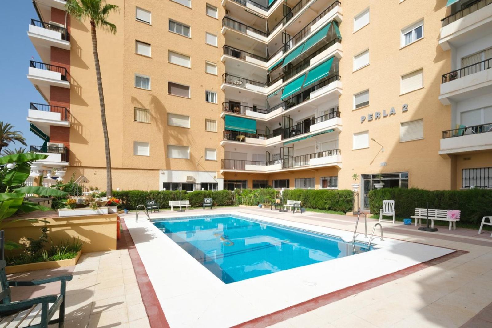 Apartamento Con Piscina En La Primera Linea De Playa De فوينخيرولا المظهر الخارجي الصورة